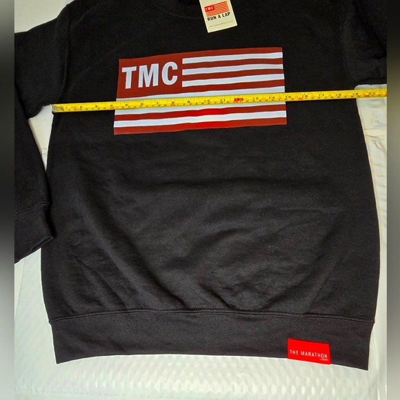 NWT The Marathon Clothing TMC Flag Crewneck Sweatshirt in Black Red & White SZ S - Picture 8 of 13